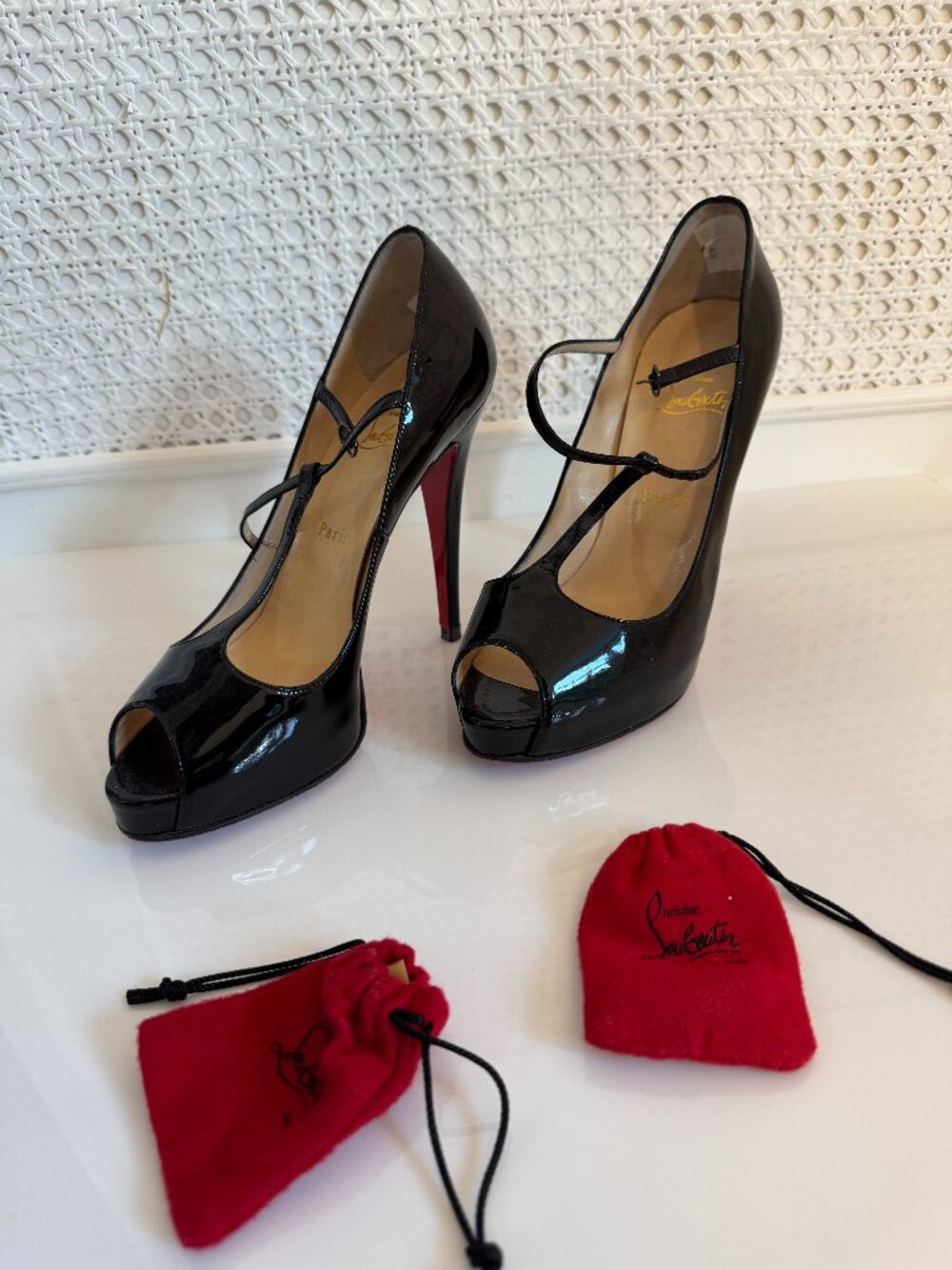 Christian Louboutin Women's Burlina Black Patent Pump 39 Barney's with Box